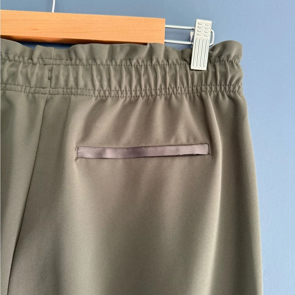 Athleta Tan Joggers with Elastic Waistband and Cuffed Ankles - Picture 4 of 6